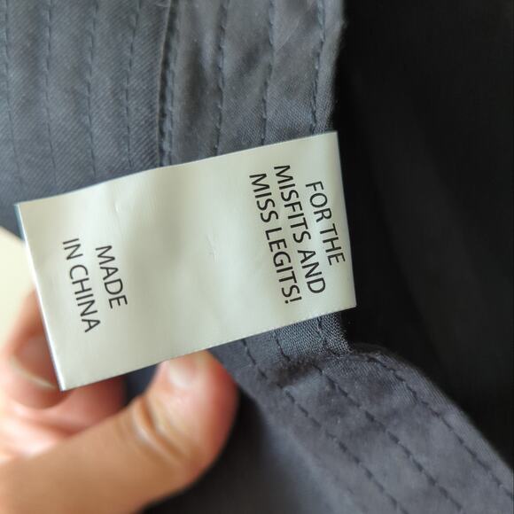 Dolls Kill Black Bucket Hat OS Unisex Womens Cap NWOT - Picture 5 of 6